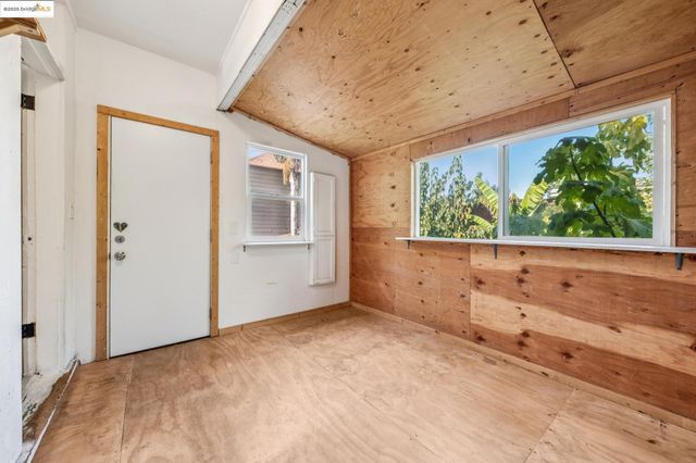 836 20th Street, Oakland, CA 94607