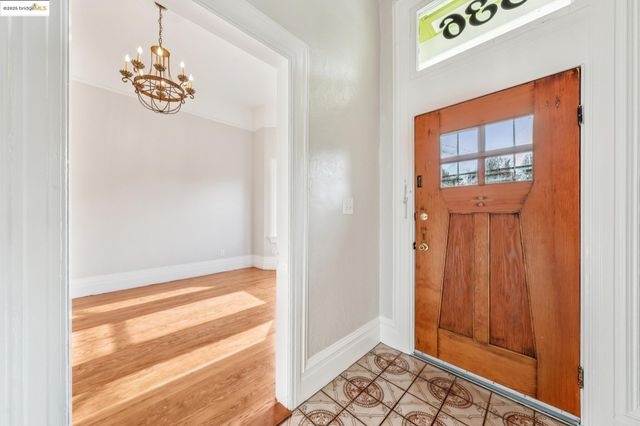 836 20th Street, Oakland, CA 94607