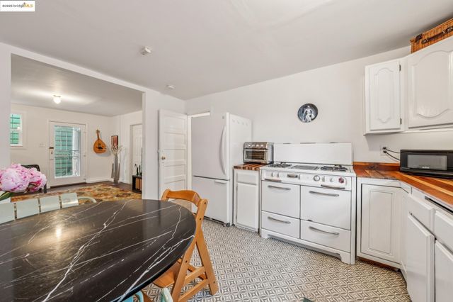 836 20th Street, Oakland, CA 94607