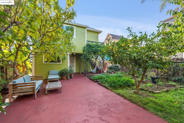 836 20th Street, Oakland, CA 94607