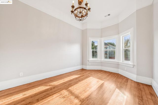 836 20th Street, Oakland, CA 94607