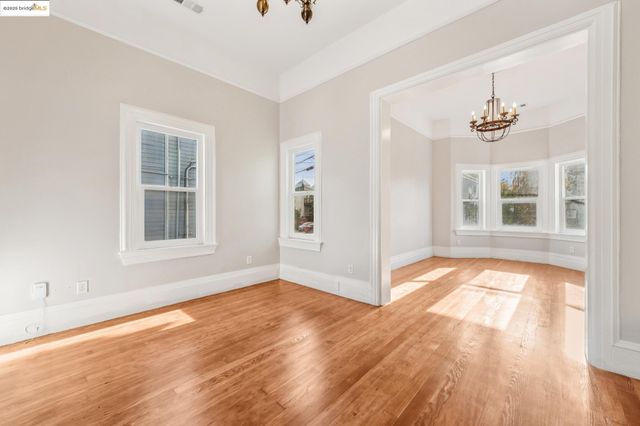 836 20th Street, Oakland, CA 94607