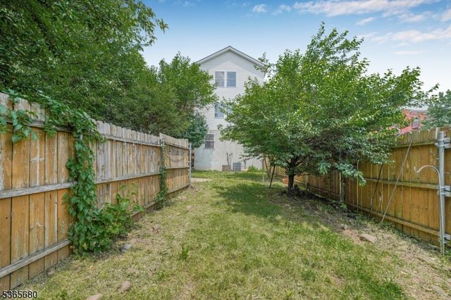 130 3Rd Ave, Newark City, NJ 07104
