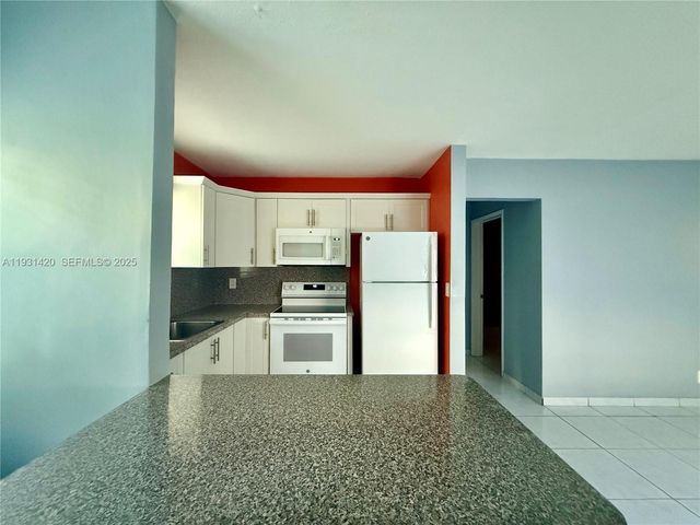 1301 N 12th Ct 4B, Hollywood, FL 33019