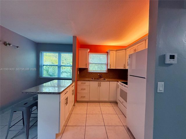 1301 N 12th Ct 4B, Hollywood, FL 33019