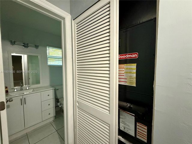 1301 N 12th Ct 4B, Hollywood, FL 33019