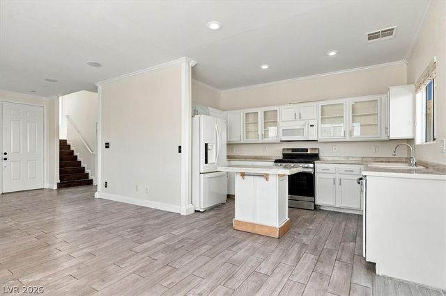 5846 Lee Fairy Court, Las Vegas, NV 89139