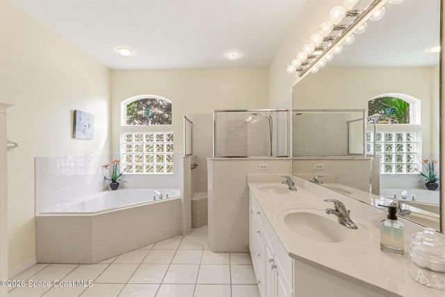 1825 Ficus Point Drive, Melbourne, FL 32940