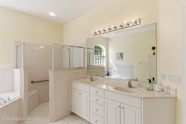 1825 Ficus Point Drive, Melbourne, FL 32940