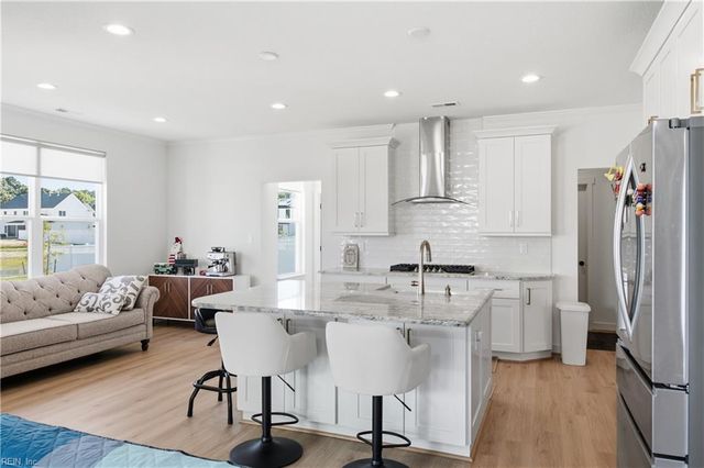 150 Hessian LOOP, Chesapeake, VA 23322