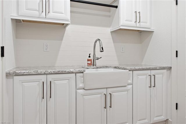 150 Hessian LOOP, Chesapeake, VA 23322