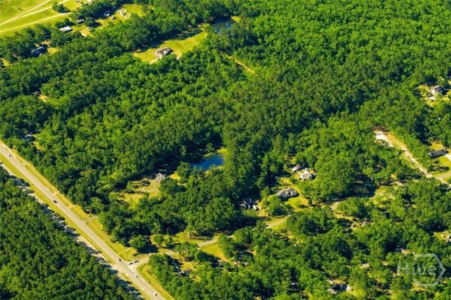 8454 GA 17 Highway, Richmond Hill, GA 31324