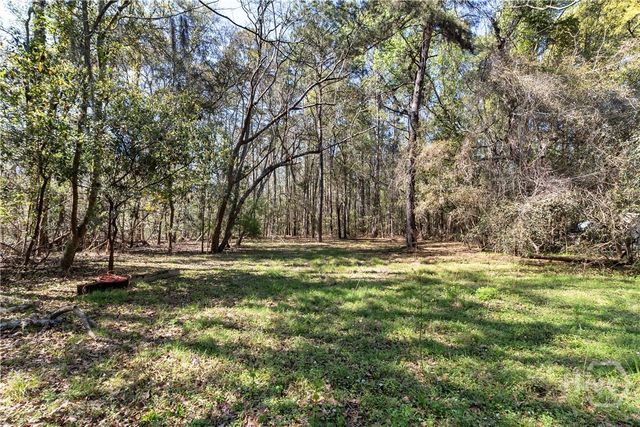 8454 GA 17 Highway, Richmond Hill, GA 31324