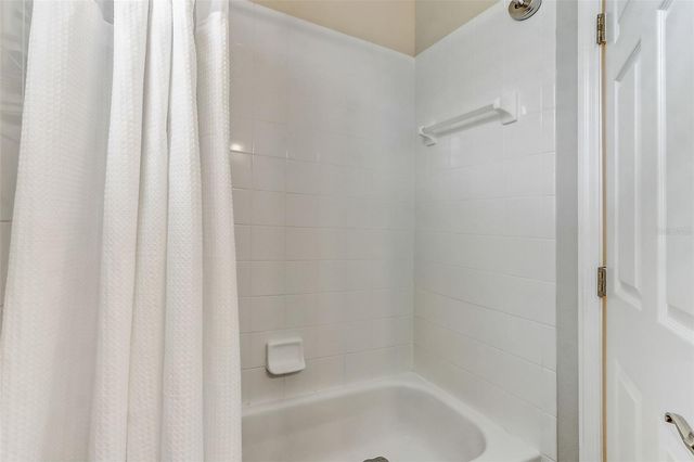 5342 RED LEAF COURT, Oviedo, FL 32765