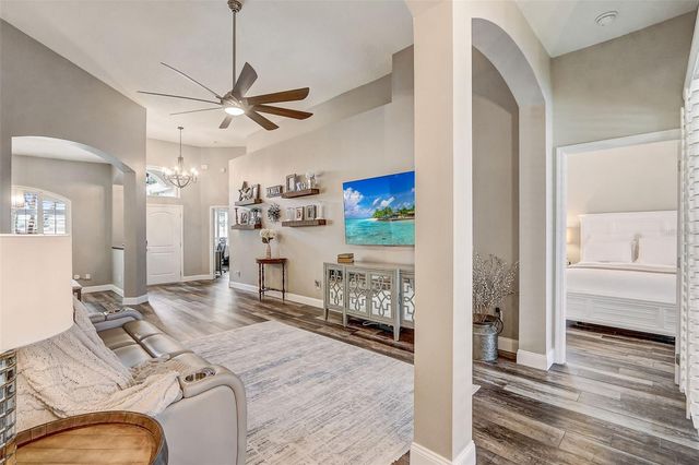 5342 RED LEAF COURT, Oviedo, FL 32765