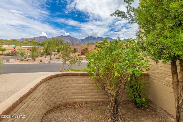 6200 E Frontier Place, Tucson, AZ 85750