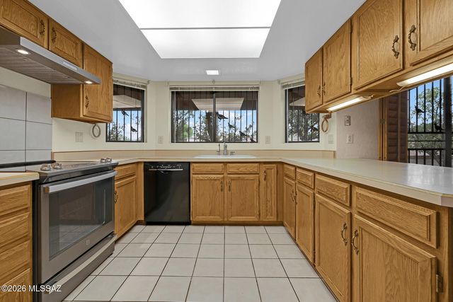 6200 E Frontier Place, Tucson, AZ 85750
