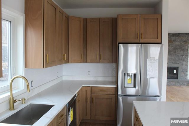 10 Alpine Trail, Vernon, NJ 07462