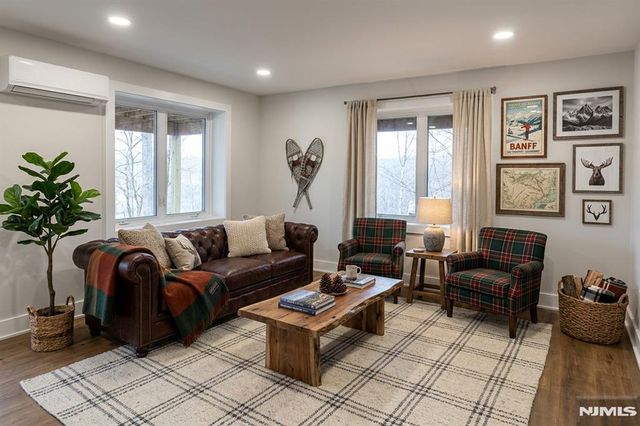 10 Alpine Trail, Vernon, NJ 07462