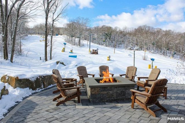 10 Alpine Trail, Vernon, NJ 07462