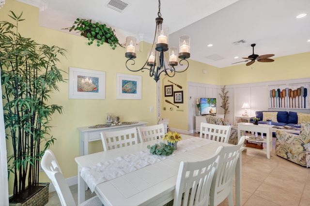 447 11th Square SW, Vero Beach, FL 32962