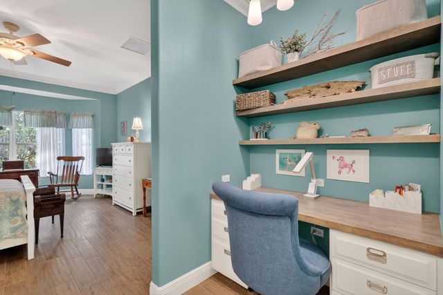 447 11th Square SW, Vero Beach, FL 32962