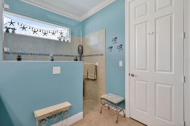 447 11th Square SW, Vero Beach, FL 32962