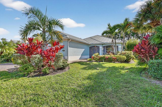 447 11th Square SW, Vero Beach, FL 32962