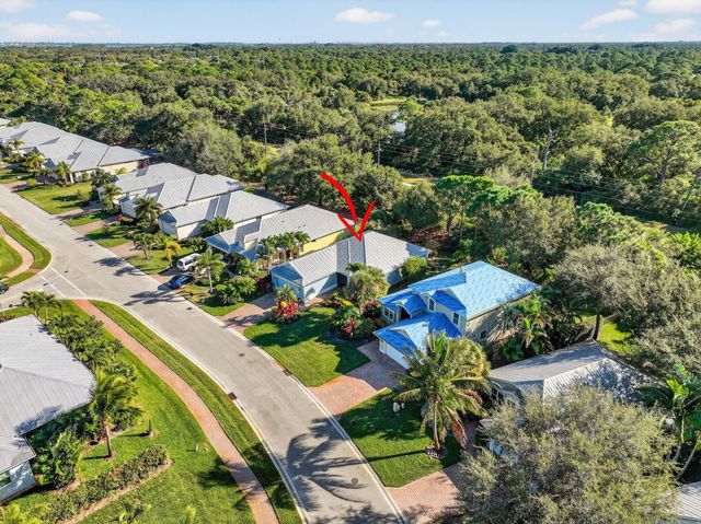 447 11th Square SW, Vero Beach, FL 32962