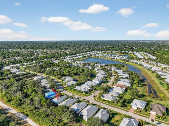 447 11th Square SW, Vero Beach, FL 32962
