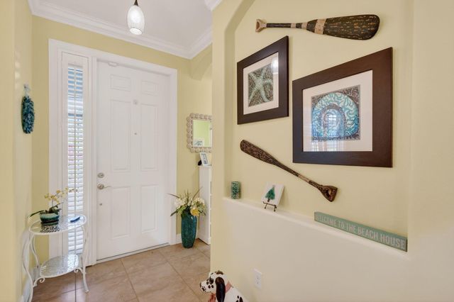 447 11th Square SW, Vero Beach, FL 32962