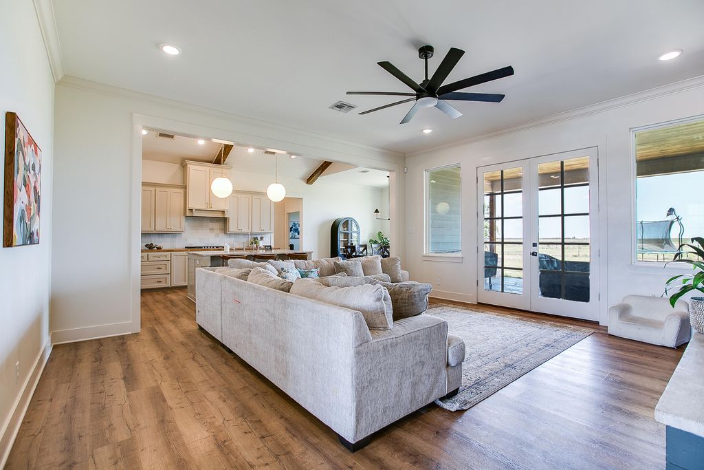 Image 12 of property listing at 12642 Rasberry Lane, San Angelo, TX 76904