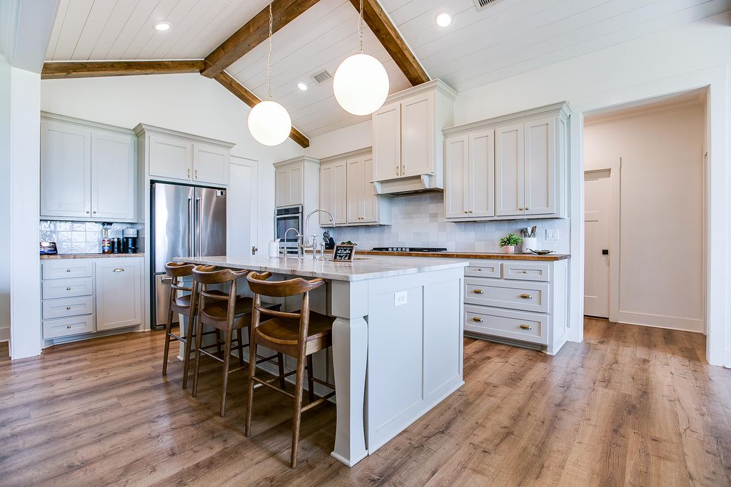 Image 17 of property listing at 12642 Rasberry Lane, San Angelo, TX 76904