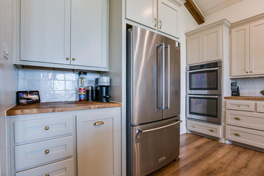 Image 18 of property listing at 12642 Rasberry Lane, San Angelo, TX 76904