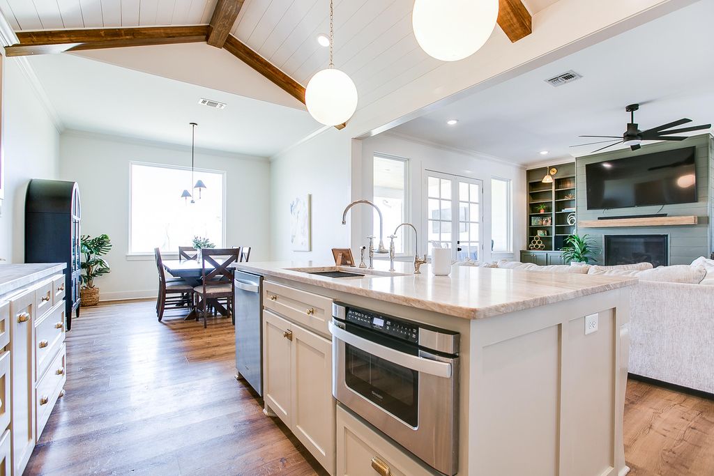 Image 19 of property listing at 12642 Rasberry Lane, San Angelo, TX 76904