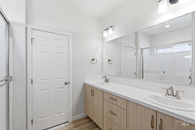 1709 Dyer St, Middleton, ID 83644