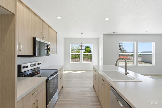1709 Dyer St, Middleton, ID 83644