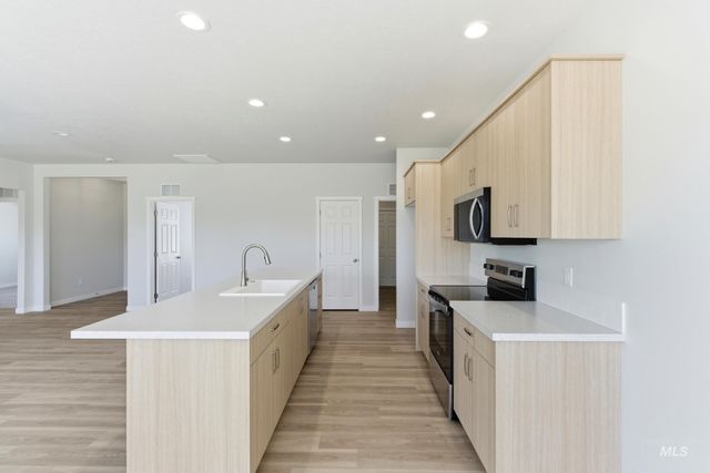 1709 Dyer St, Middleton, ID 83644