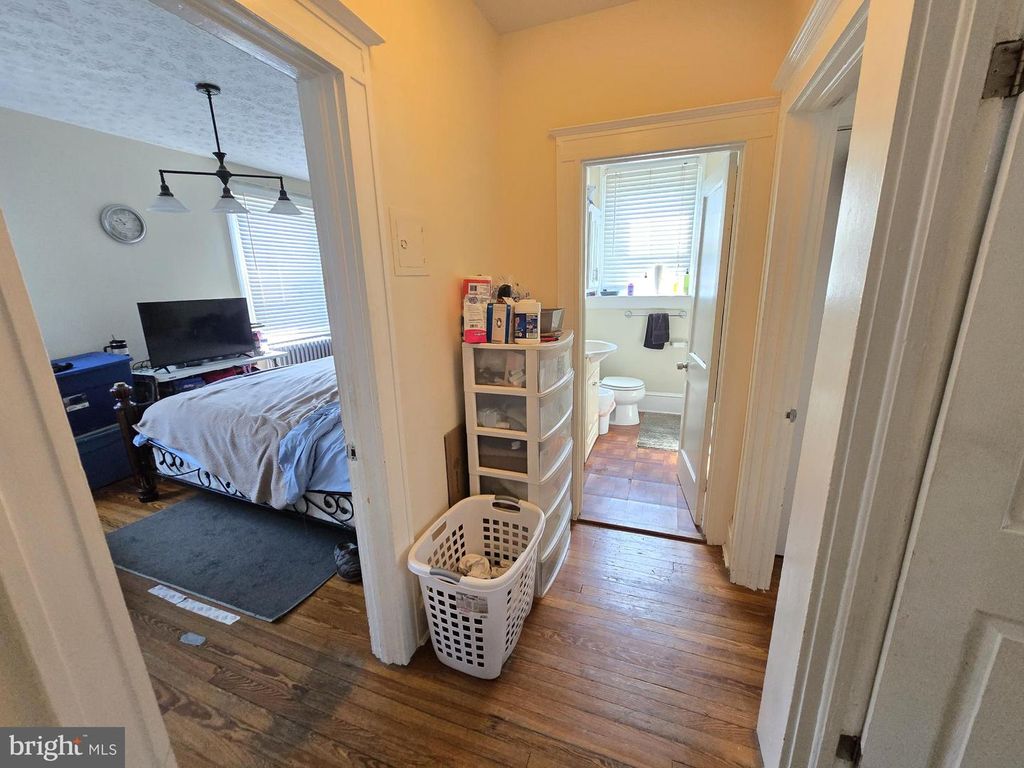 Image 13 of property listing at 816 PRIMSON AVE, Baltimore, MD 21229