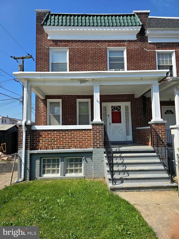 Image 2 of property listing at 816 PRIMSON AVE, Baltimore, MD 21229