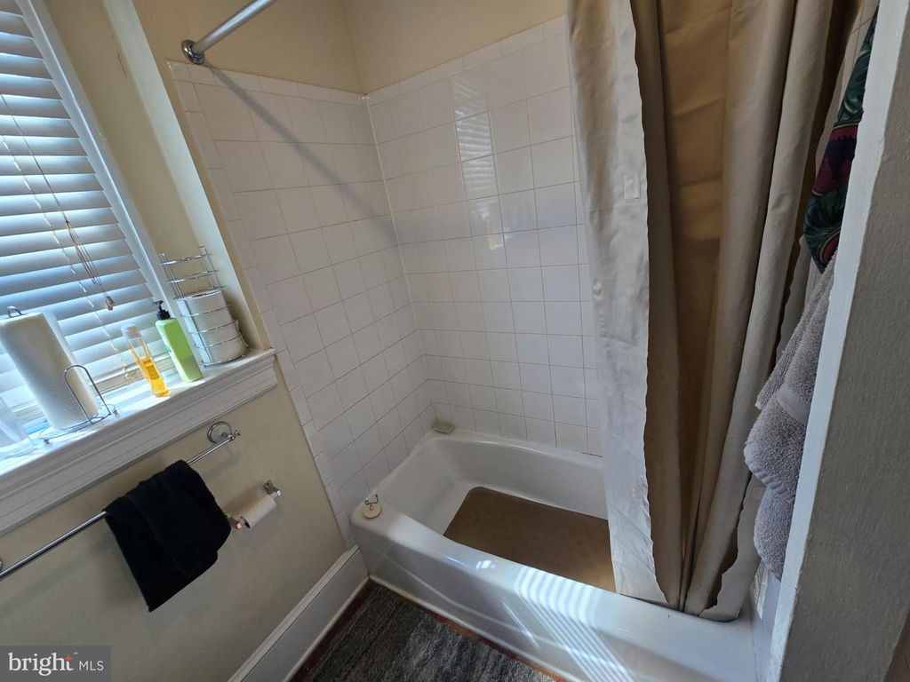 Image 22 of property listing at 816 PRIMSON AVE, Baltimore, MD 21229