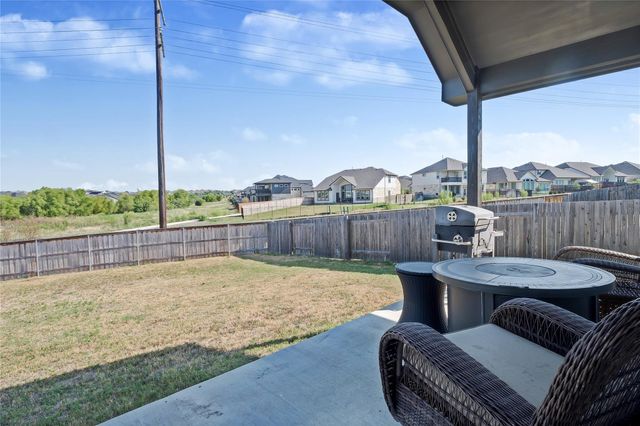 574 Sugar Cane RD, Buda, TX 78610