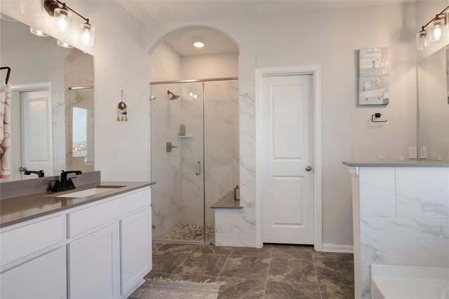 574 Sugar Cane RD, Buda, TX 78610