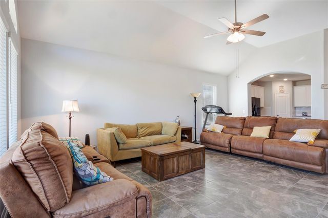 574 Sugar Cane RD, Buda, TX 78610