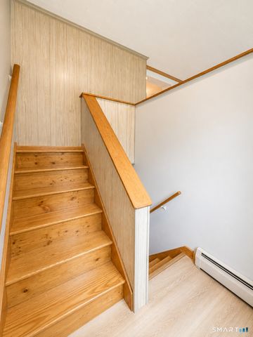 19 Hillside Circle, Brookfield, CT 06804