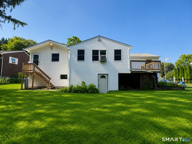 19 Hillside Circle, Brookfield, CT 06804