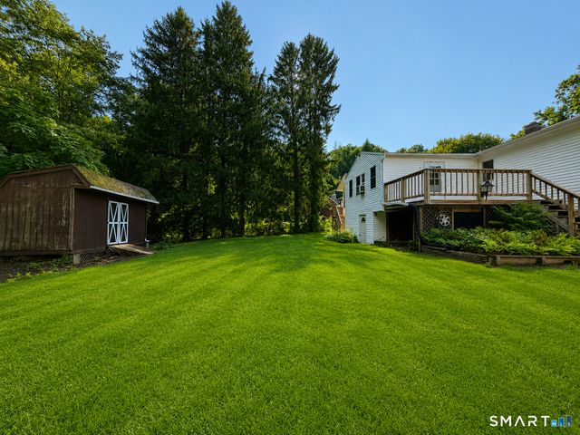 19 Hillside Circle, Brookfield, CT 06804