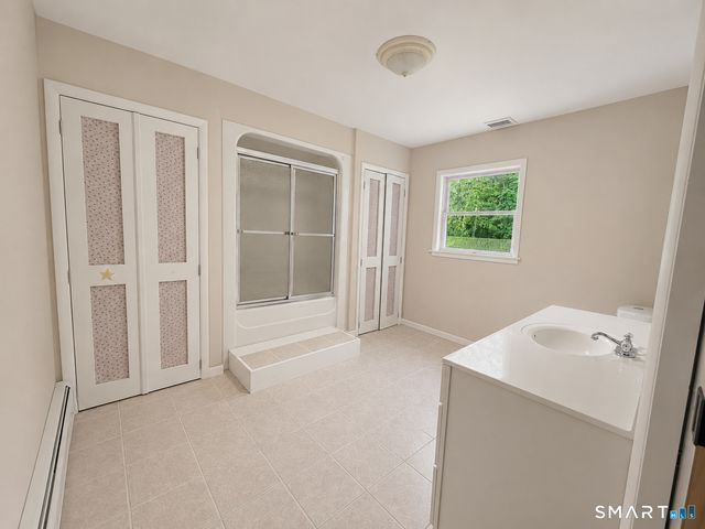 19 Hillside Circle, Brookfield, CT 06804