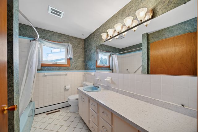 3418 REGIS Drive, Erie, PA 16510