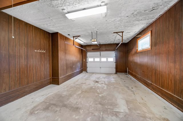3418 REGIS Drive, Erie, PA 16510
